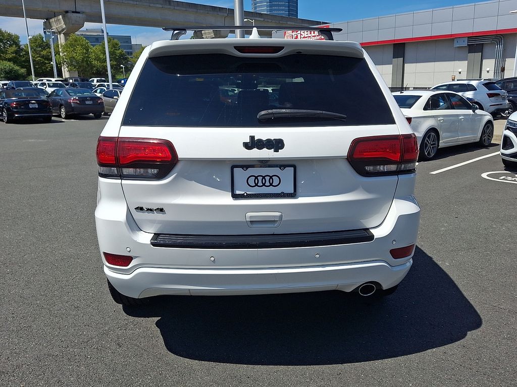 Thumbnail: 2018 Jeep Grand Cherokee - 5