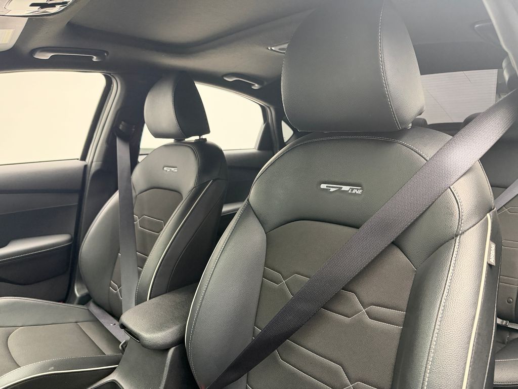 Thumbnail: 2023 Kia Forte - 10