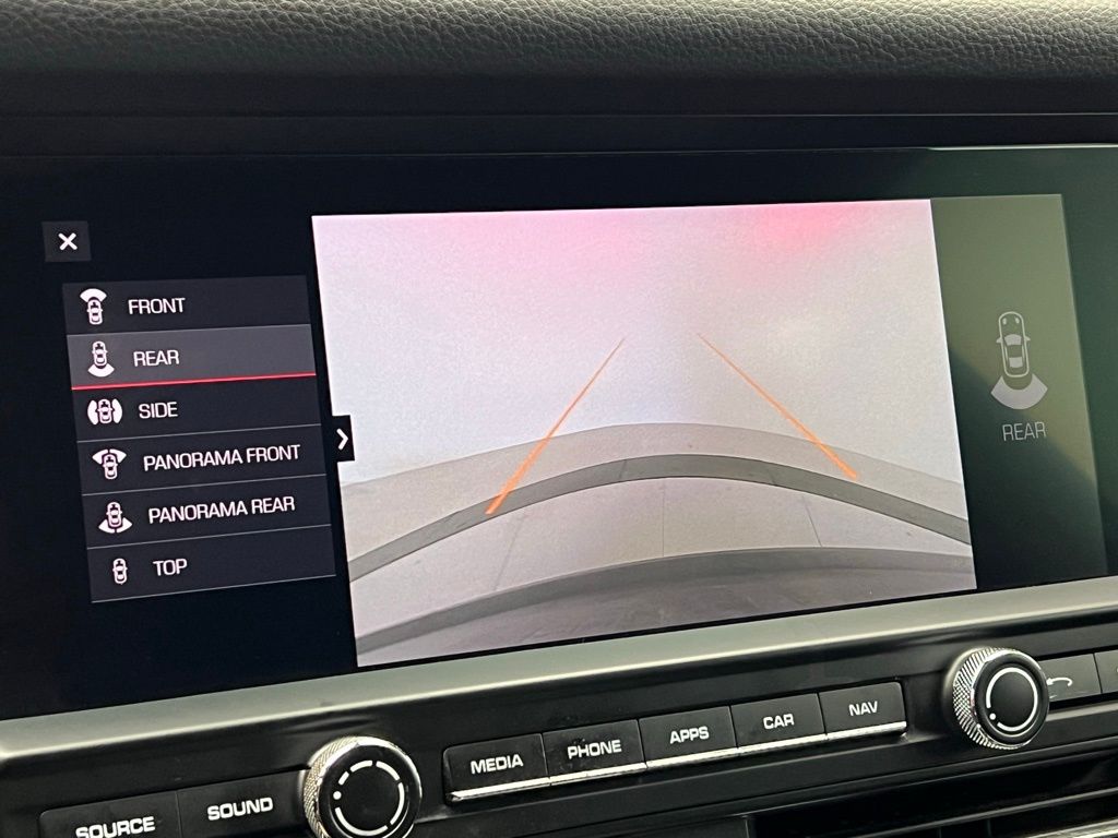 Thumbnail: 2019 Porsche Macan - 15