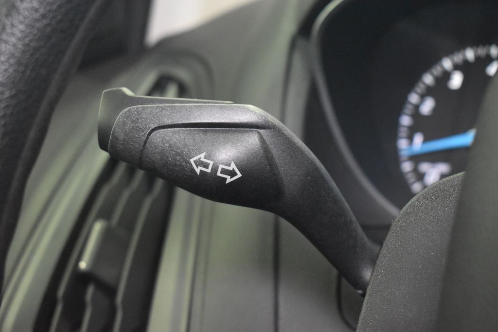 2012 Ford Focus SE 19