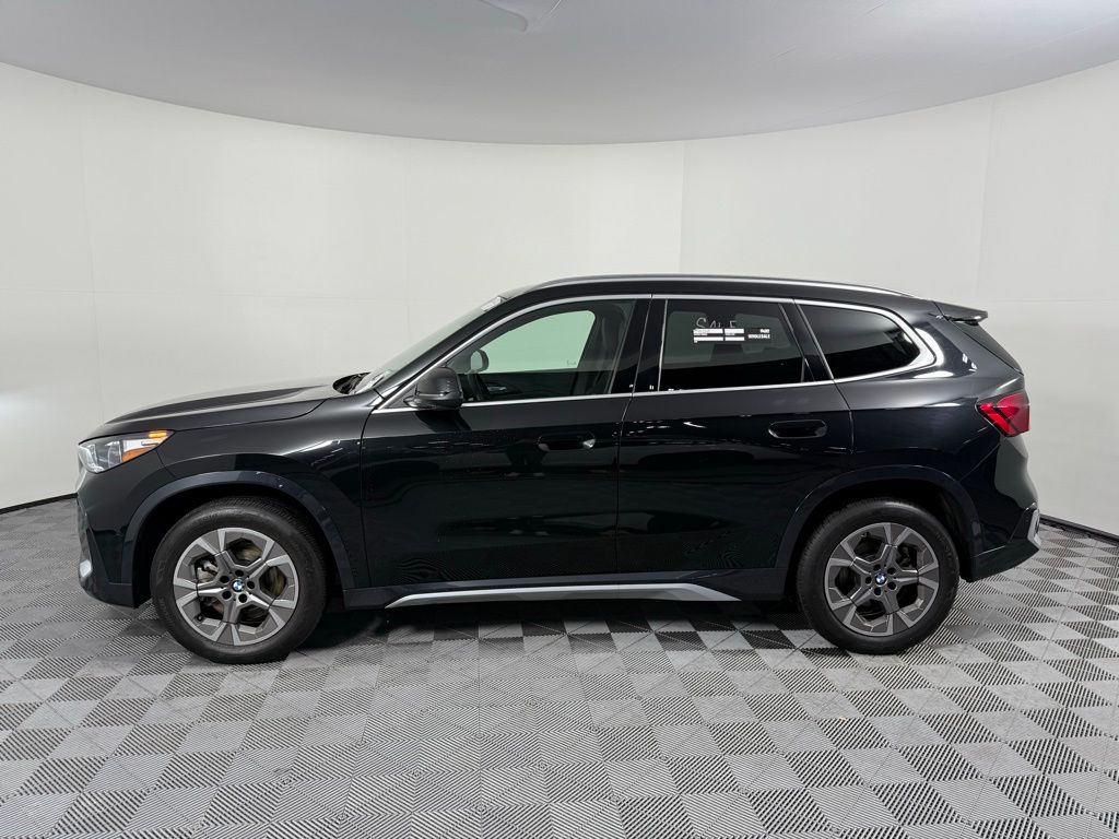 2025 BMW X1 xDrive28i 8