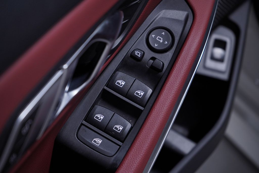 Thumbnail: 2023 BMW 3 Series - 17