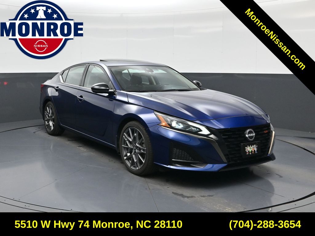Deep Blue Pearl 2024 Nissan Altima Sedan Front-Wheel Drive Continuously Variable Transmission