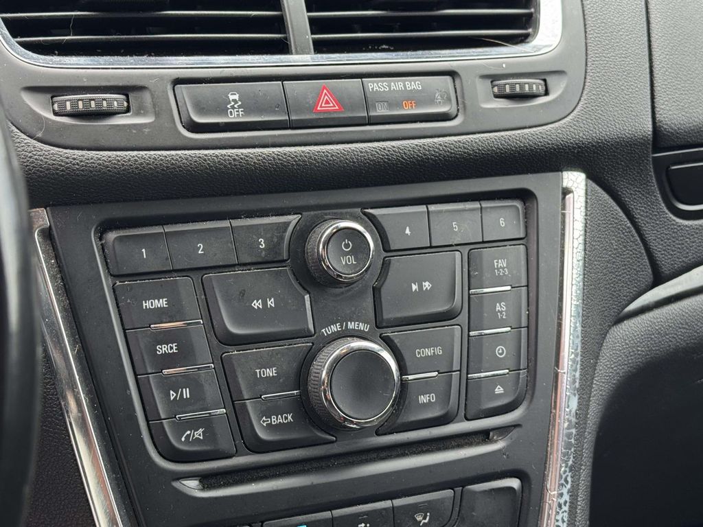 Used 2016  Buick Base image 3