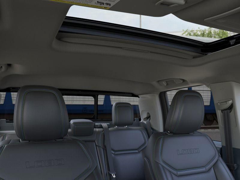 New 2026 Ford Maverick Lobo High 4D Crew Cab