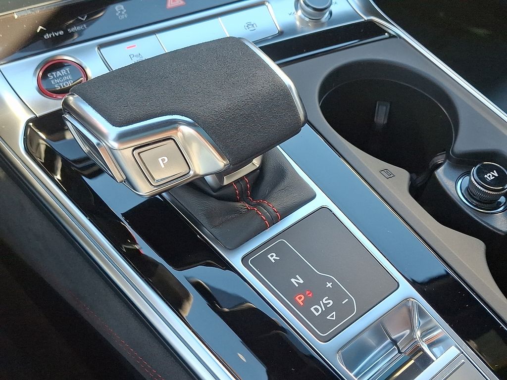 Thumbnail: 2023 Audi RS 7 - 15