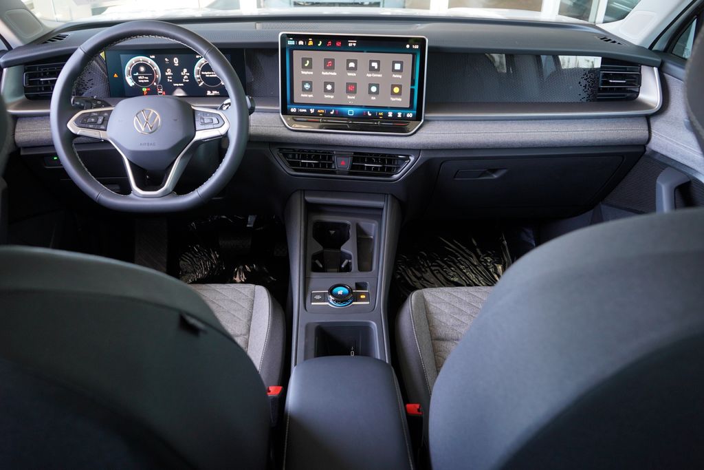 Thumbnail: 2026 Volkswagen Tiguan - 16