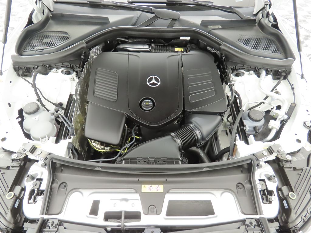 2025 Mercedes-Benz GLC 300 29