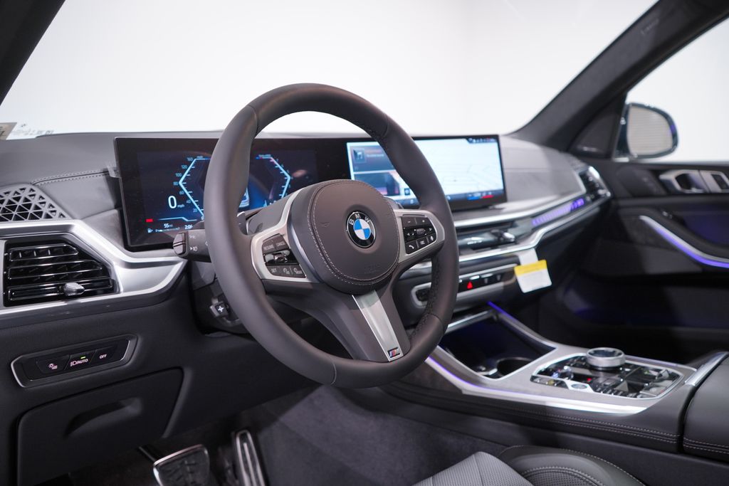 2025 BMW X7 xDrive40i 6