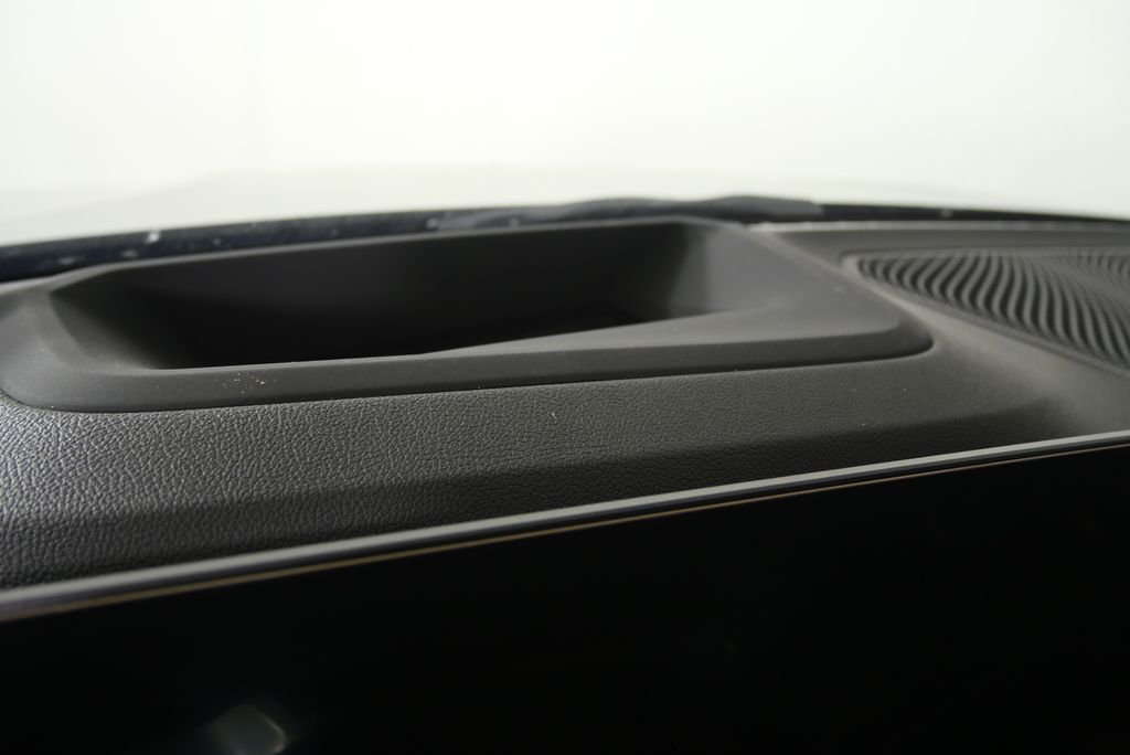 Thumbnail: 2026 BMW 3 Series - 16