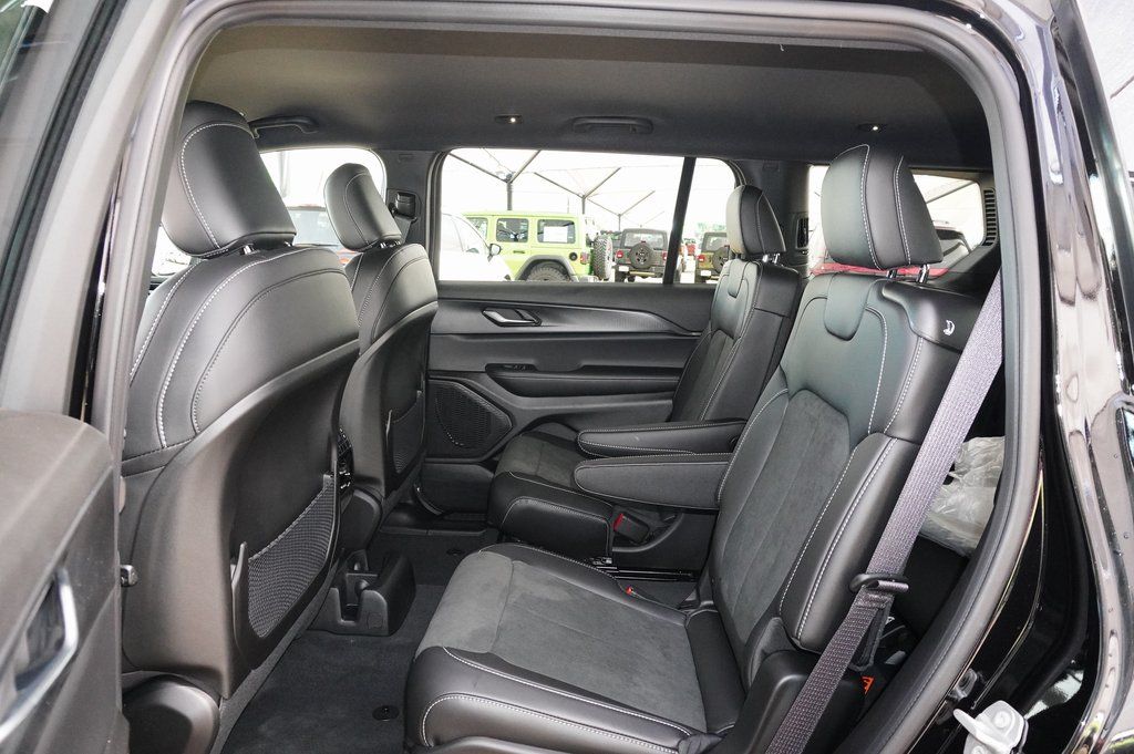 New Car 2025 Jeep Grand Cherokee L  Altitude For Sale Under $50,000 In Weatherford, Texas