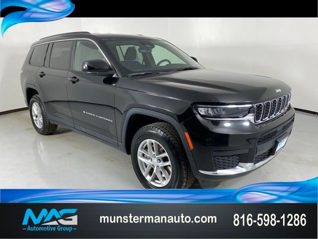 Diamond Black Crystal Pearlcoat 2024 Jeep Grand Cherokee L SUV / Crossover Four-Wheel Drive 8-Speed Automatic