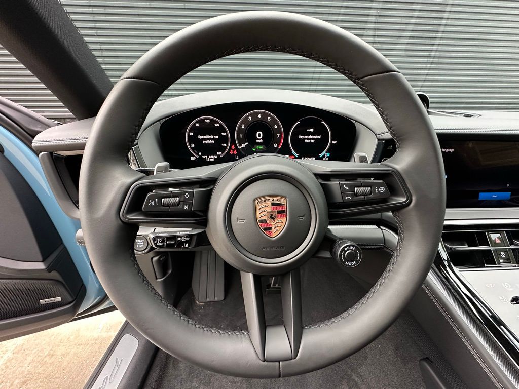 Thumbnail: 2026 Porsche Panamera - 20