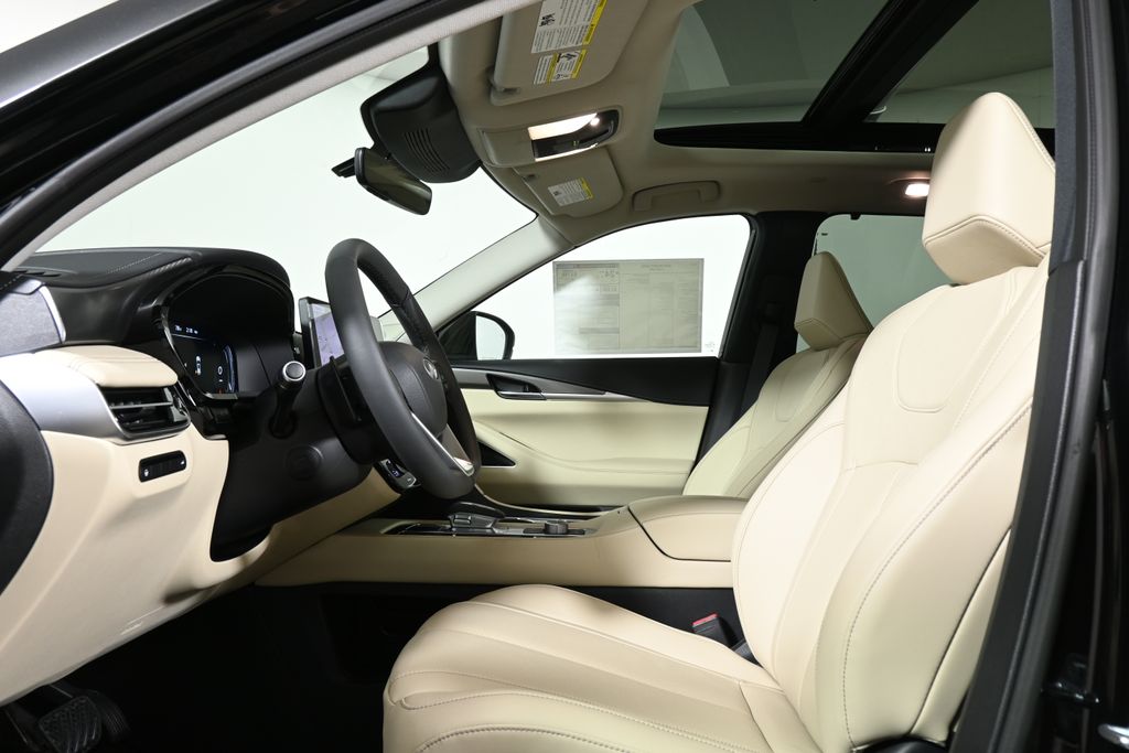 Thumbnail: 2025 INFINITI QX60 - 3