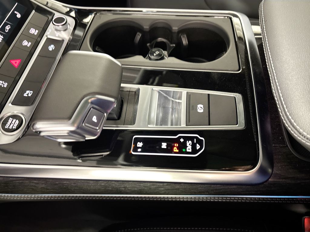 2025 Audi Q7 45 Premium Plus
