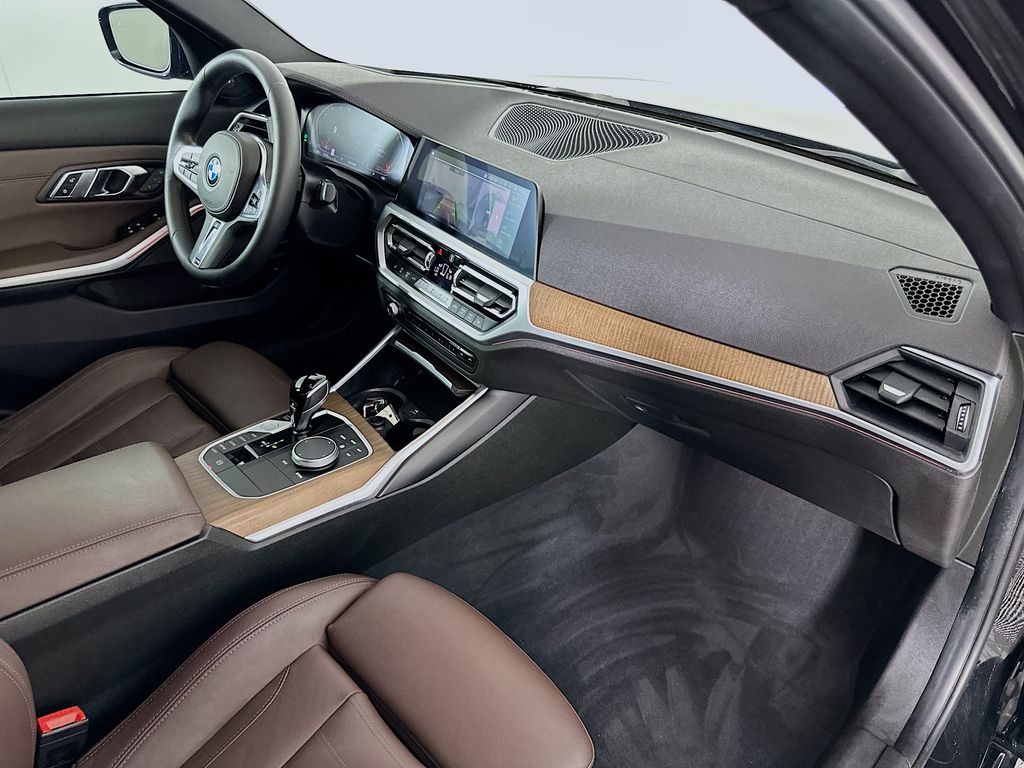 Thumbnail: 2020 BMW 3 Series - 30