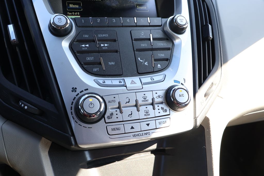 Thumbnail: 2015 Chevrolet Equinox - 24