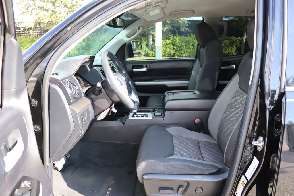 Thumbnail: 2020 Toyota Tundra - 14