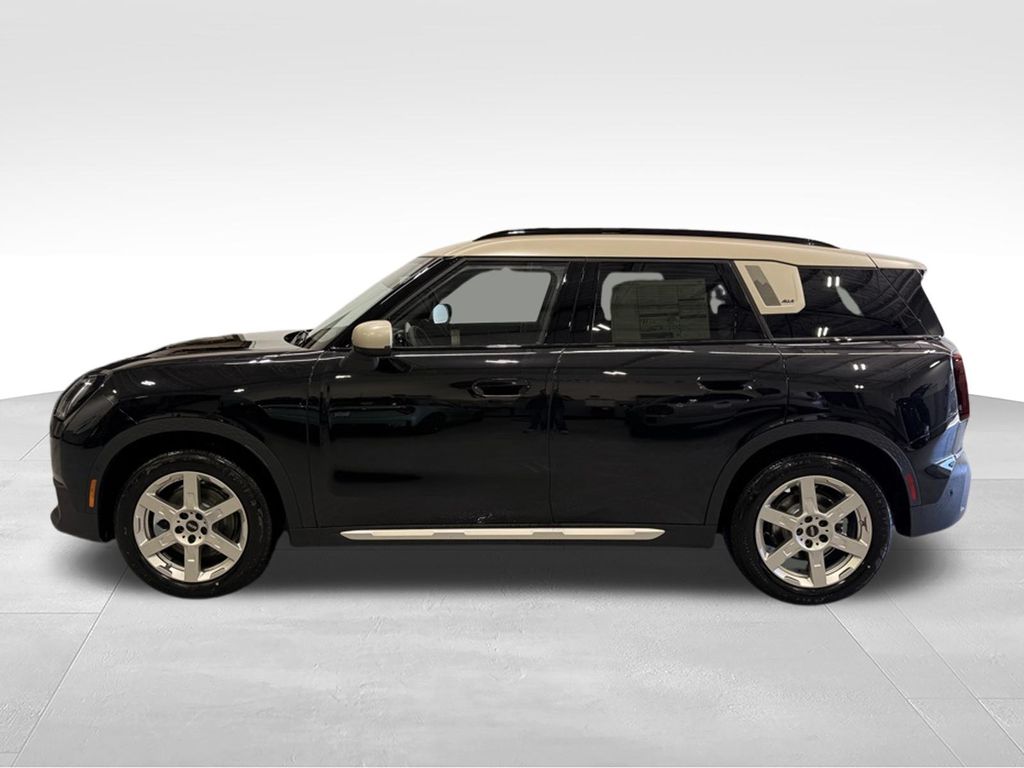 Thumbnail: 2027 MINI Cooper Countryman - 2