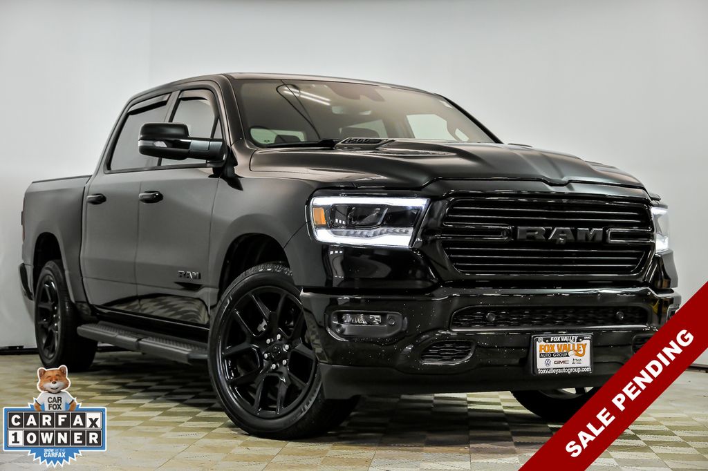 Diamond Black Crystal Pearlcoat 2024 RAM 1500 Laramie Crew Cab 4WD Pickup Truck Four-Wheel Drive 8-Speed Automatic