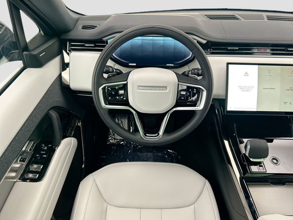 Thumbnail: 2026 Land Rover Range Rover Sport - 10