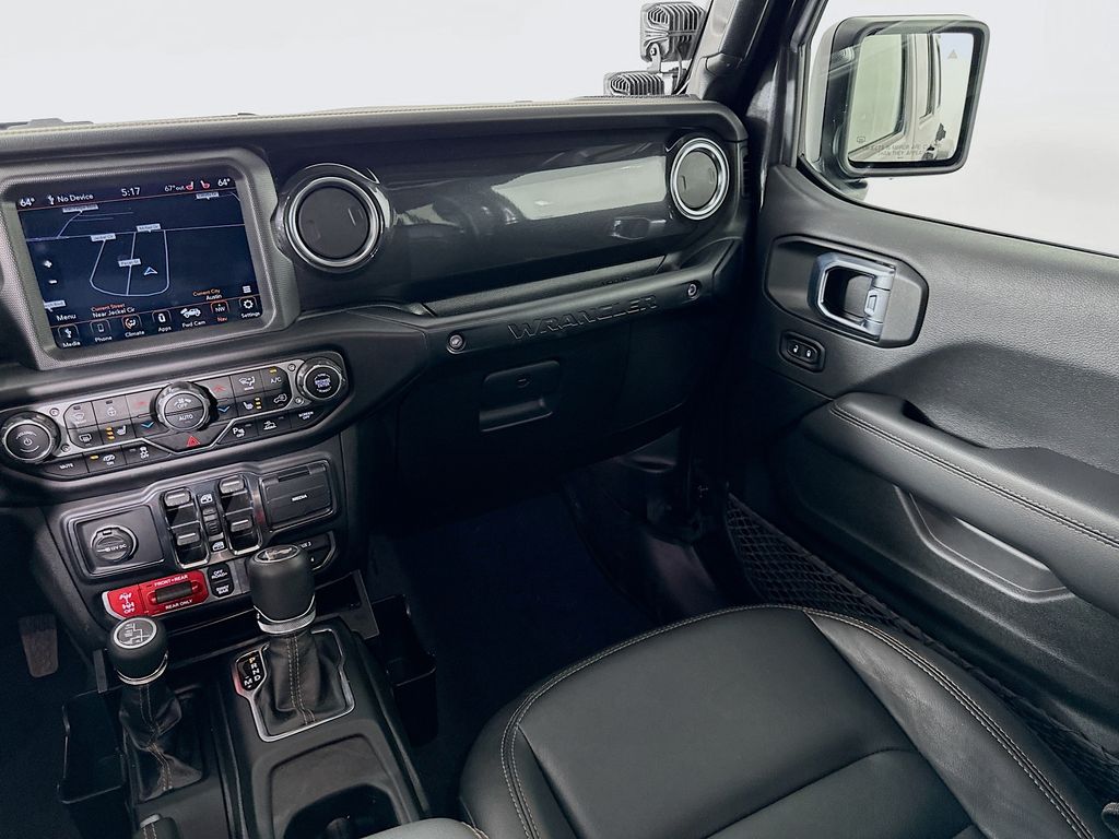 Thumbnail: 2021 Jeep Wrangler - 23