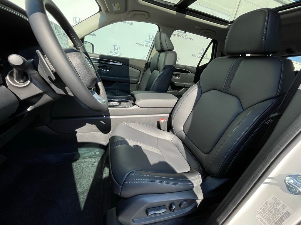 Thumbnail: 2025 Honda Pilot - 27