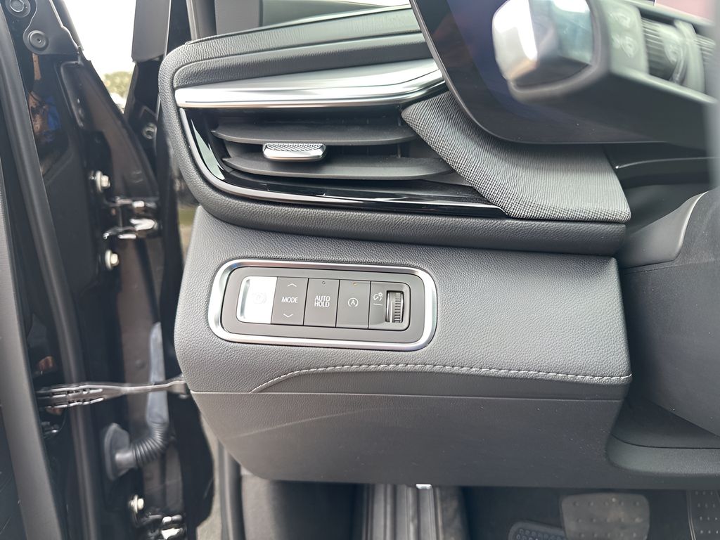 Used Car 2025 Buick Enclave  Preferred For Sale Under $40,000 In Austin, Texas