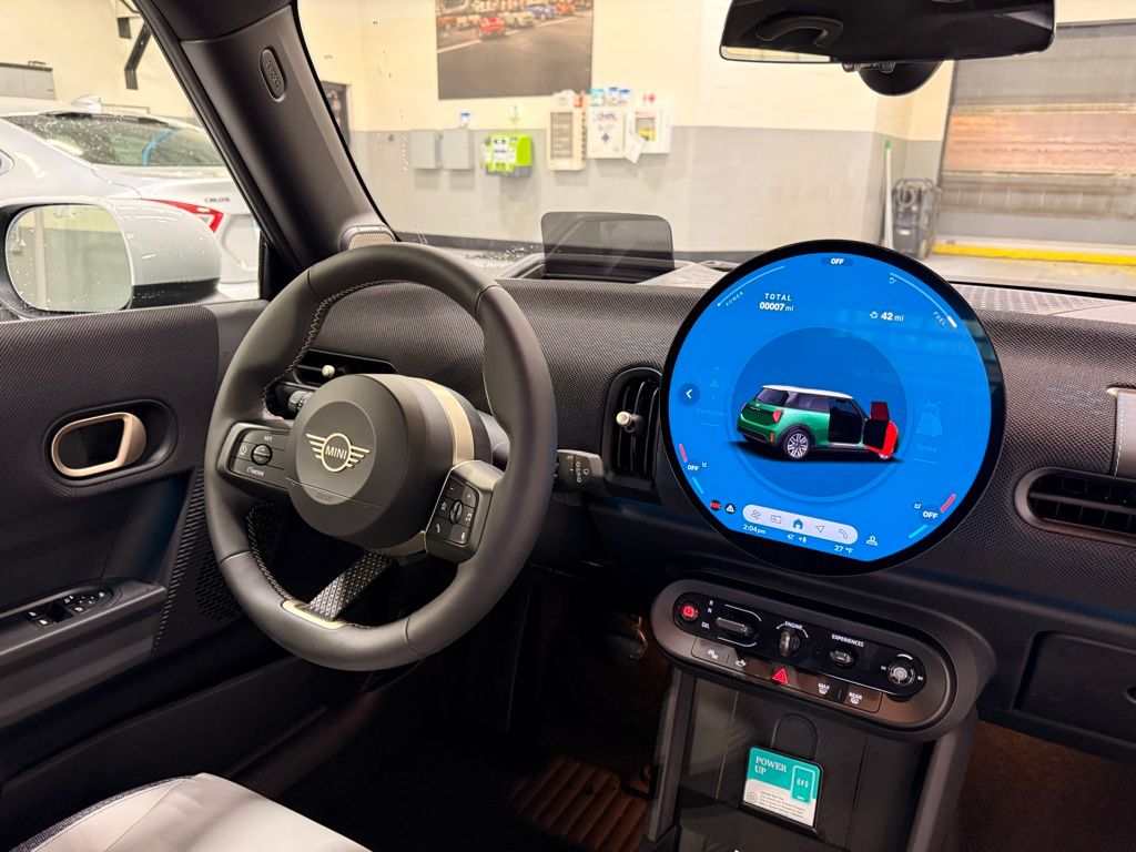 Thumbnail: 2026 MINI Cooper - 24