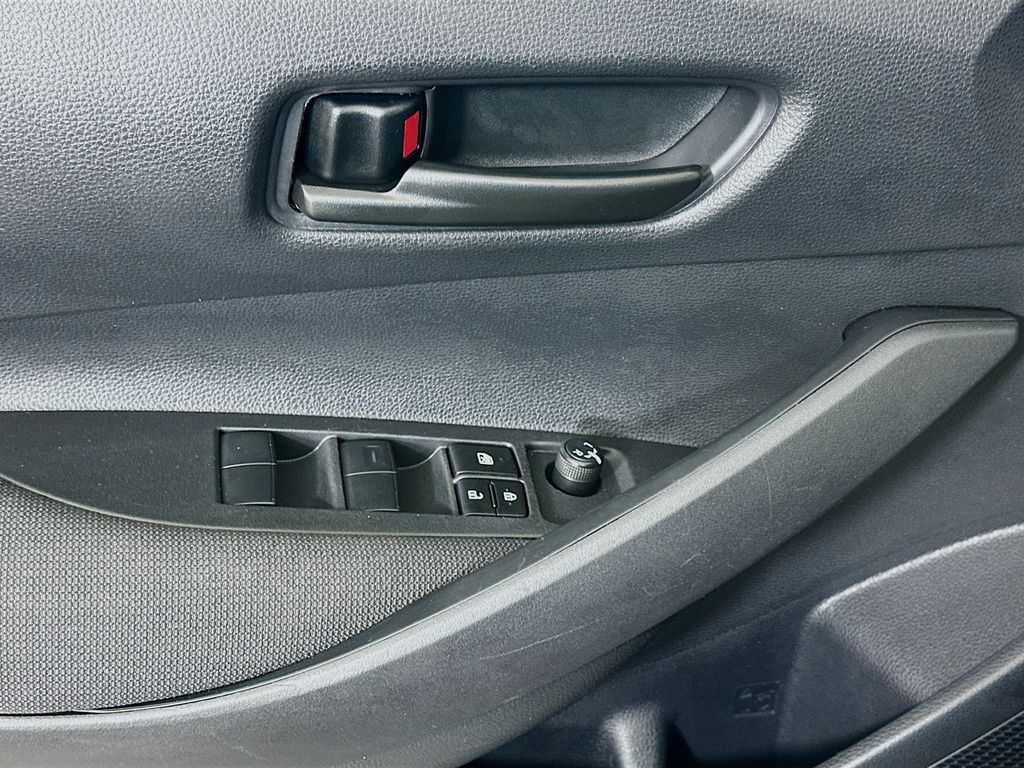 Thumbnail: 2025 Toyota Corolla - 18