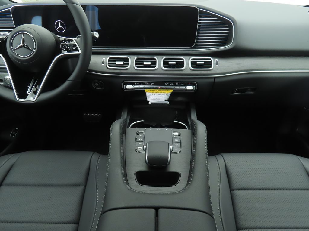 Thumbnail: 2026 Mercedes-Benz GLE - 13