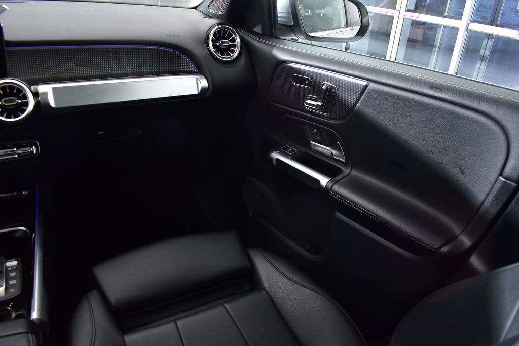 Thumbnail: 2022 Mercedes-Benz GLB - 26