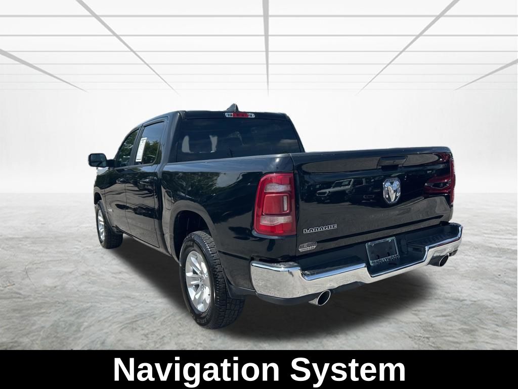 View vehicle photo 7