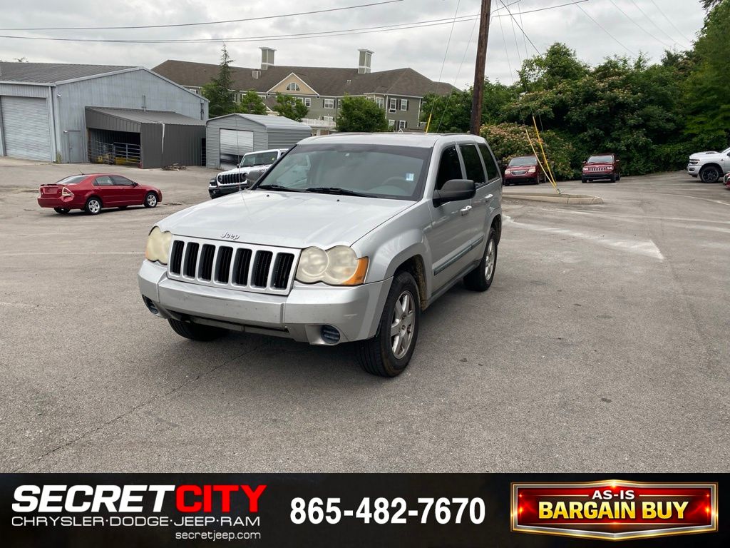 Bright Silver Metallic Clearcoat 2008 Jeep Grand Cherokee Laredo SUV / Crossover 4X2 5-Speed Automatic