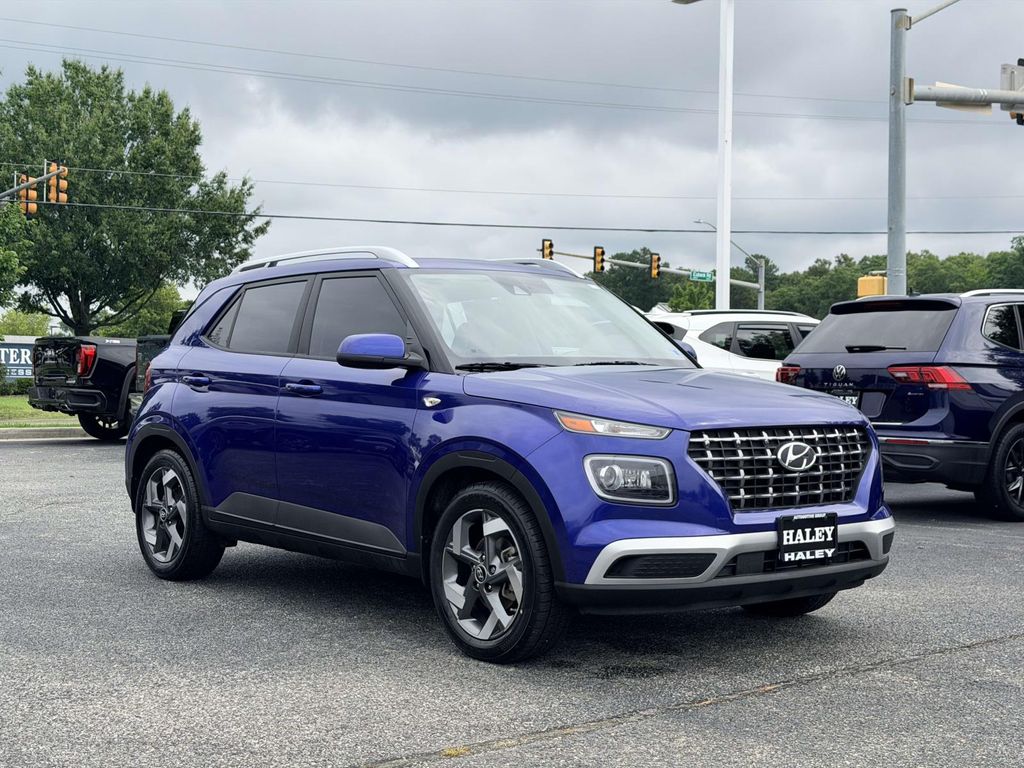 Intense Blue 2022 Hyundai Venue SUV / Crossover Front-Wheel Drive Continuously Variable Transmission