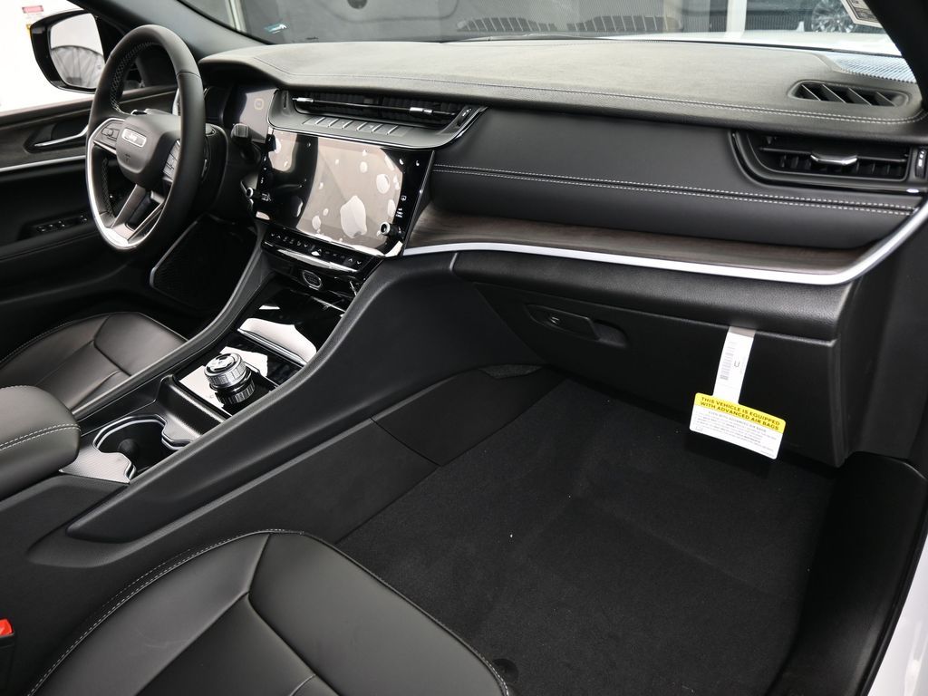 New 2026 Bright White Clearcoat Jeep Limited image 42