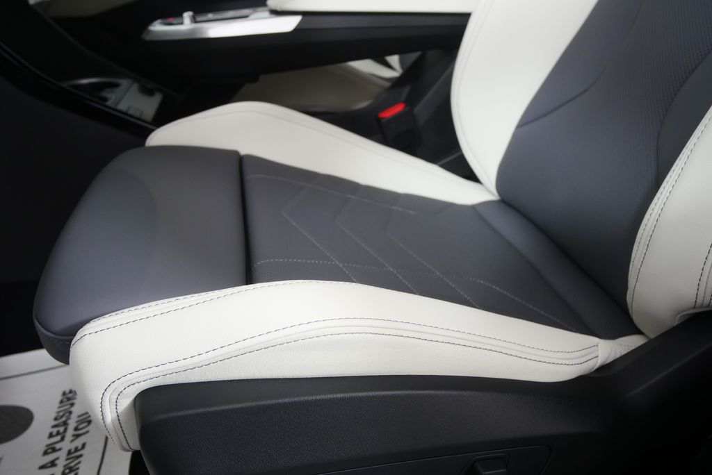 Thumbnail: 2026 BMW X2 - 9