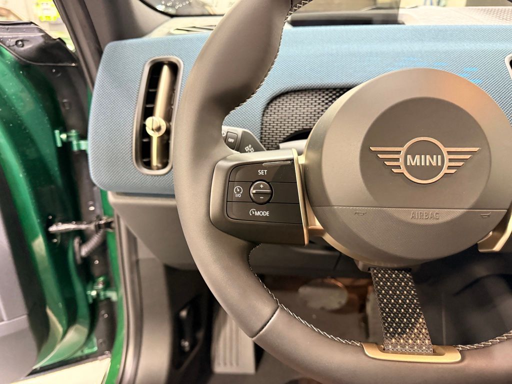 Thumbnail: 2027 MINI Cooper Countryman - 13