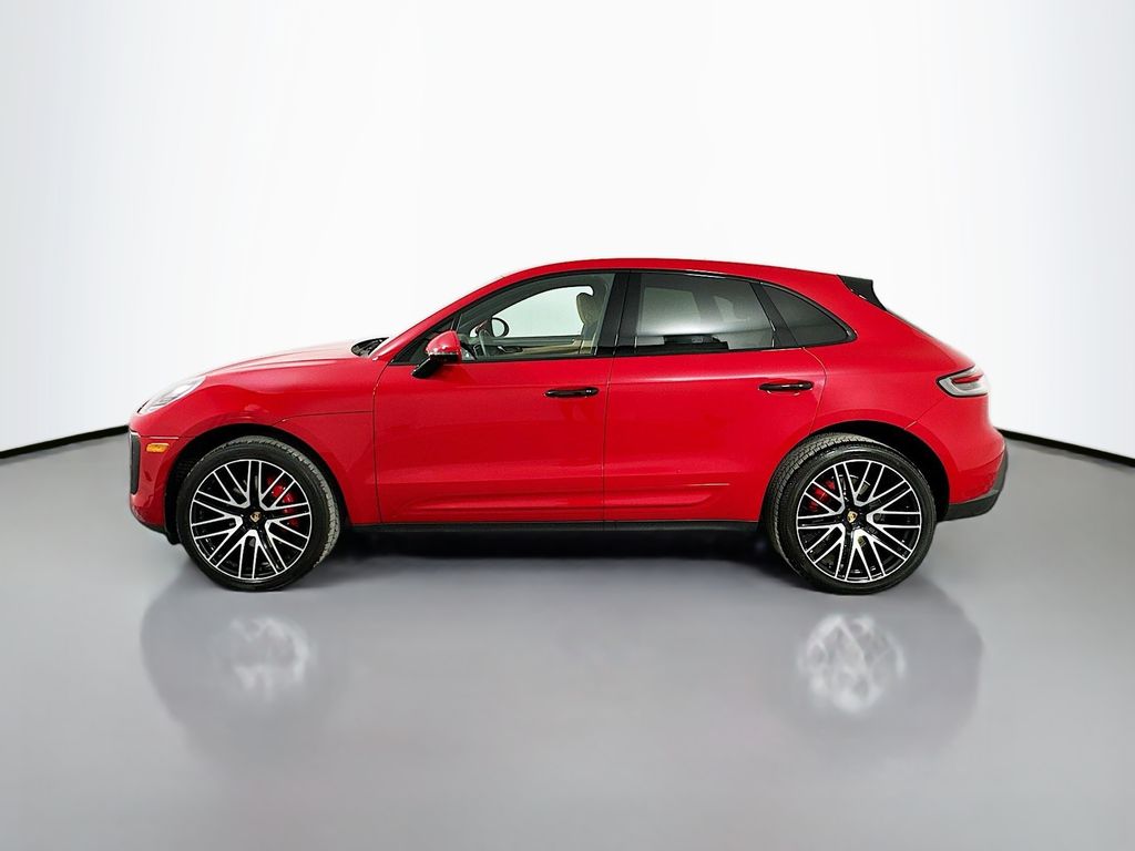 Thumbnail: 2023 Porsche Macan - 8
