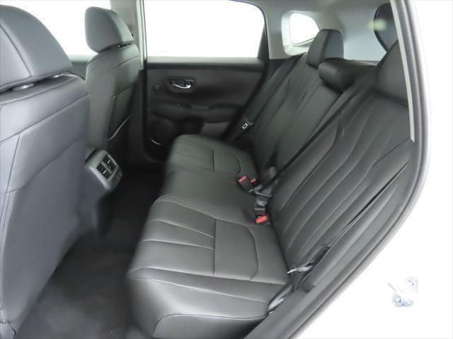 Thumbnail: 2025 Acura ADX - 21