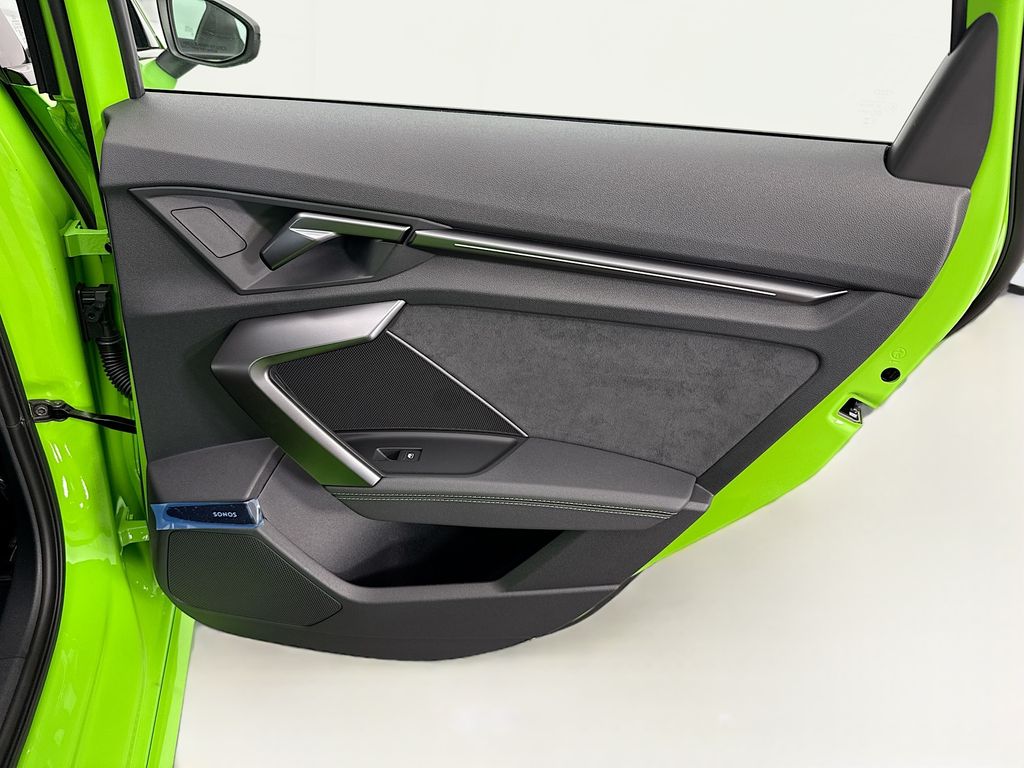 Thumbnail: 2025 Audi RS 3 - 27