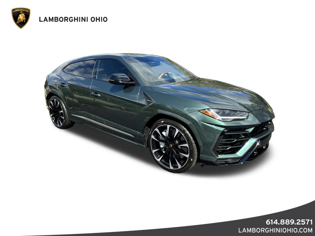 /2022 Lamborghini Urus