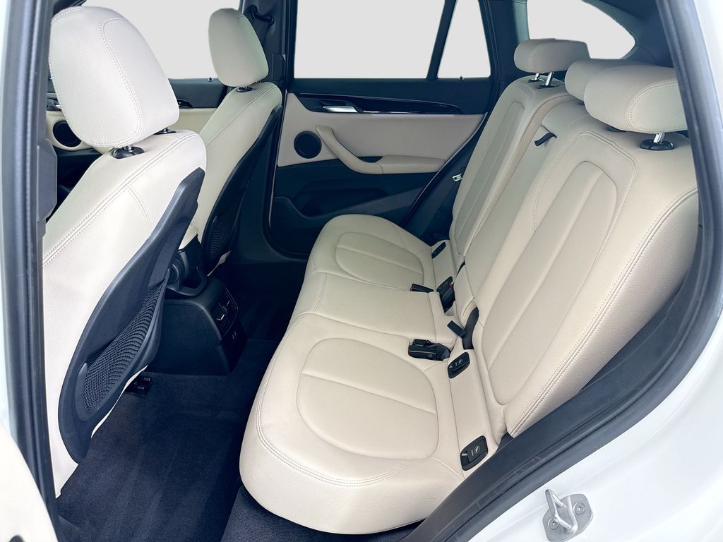 Thumbnail: 2021 BMW X1 - 20