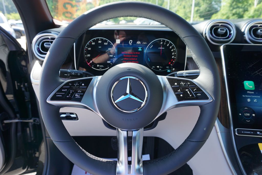 2025 Mercedes-Benz GLC 350 23