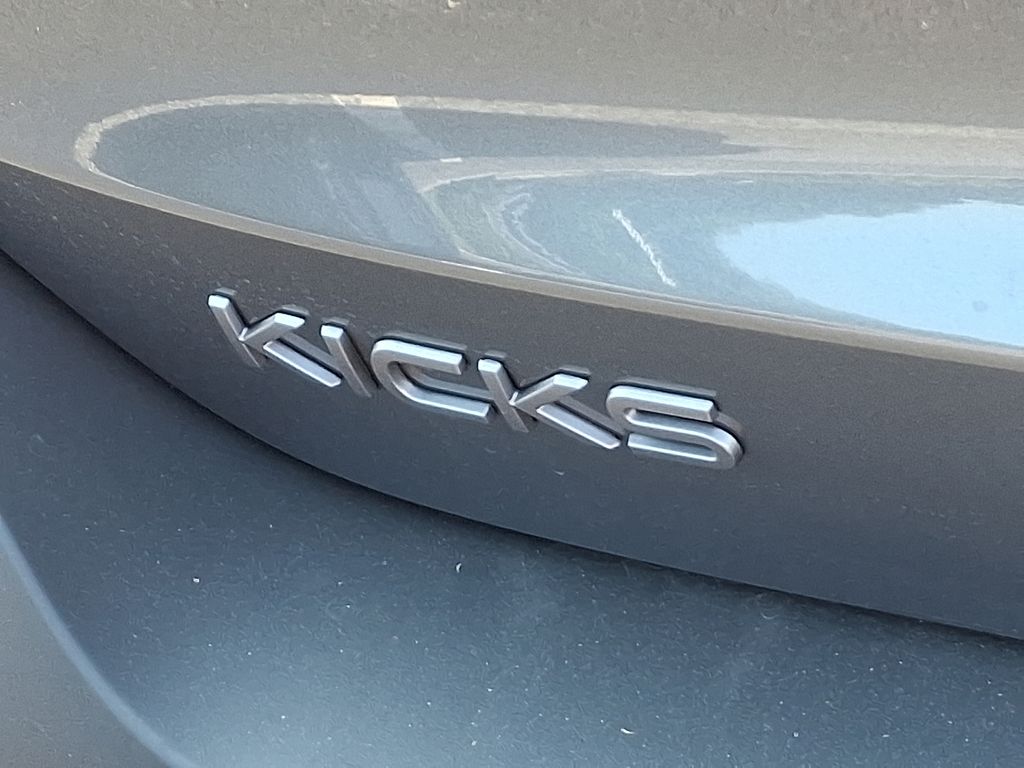 Thumbnail: 2025 Nissan Kicks - 11