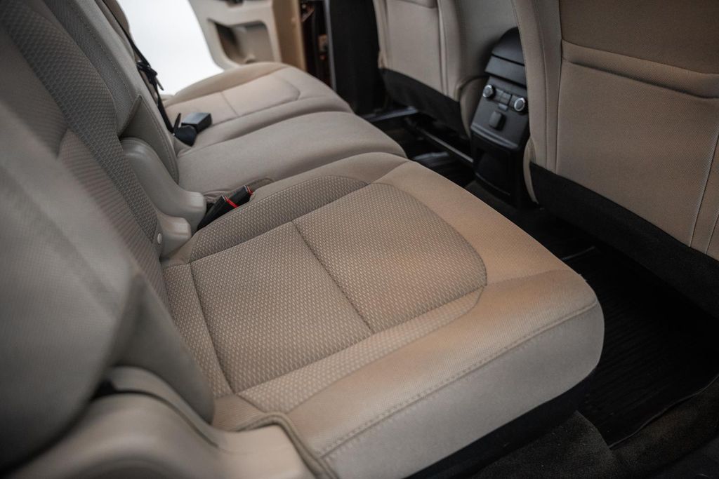 FordExplorer29