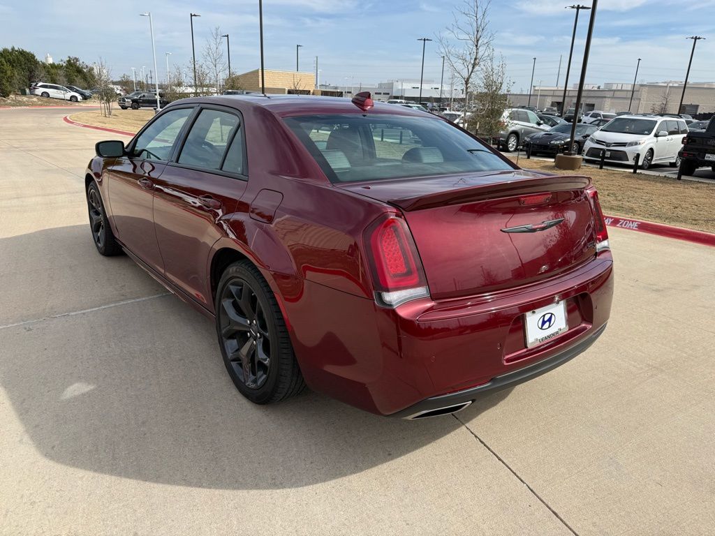 Thumbnail: 2023 Chrysler 300 - 7