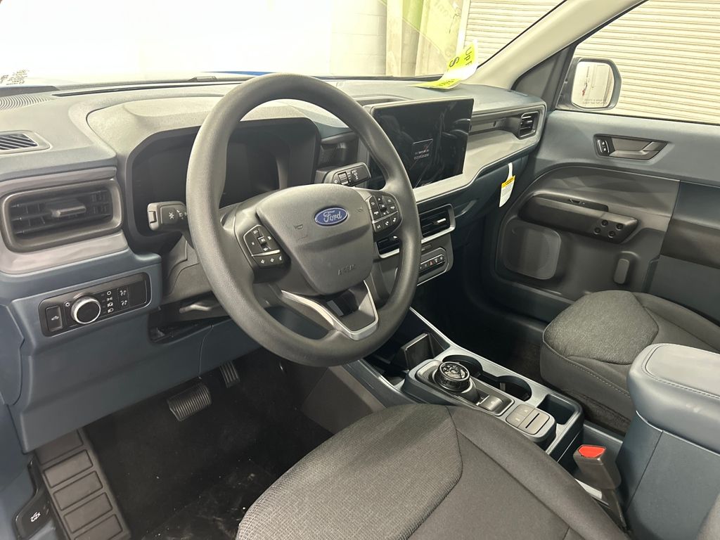 2025 Ford Maverick XL photo 4
