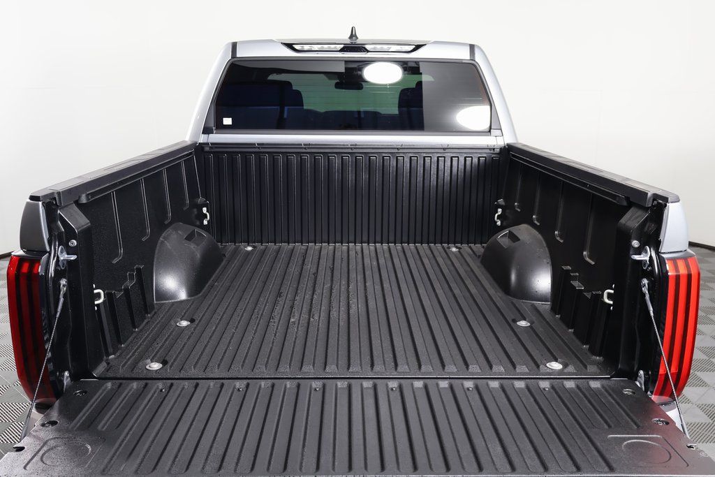 2025 Toyota Tundra SR5 8