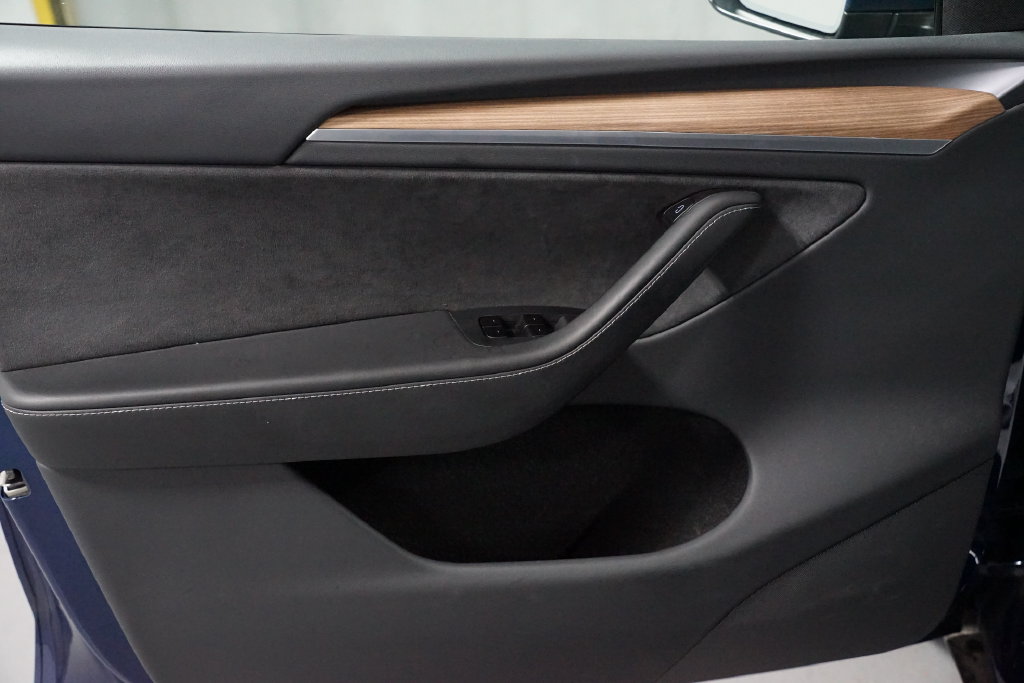 Thumbnail: 2025 Tesla Model Y - 23